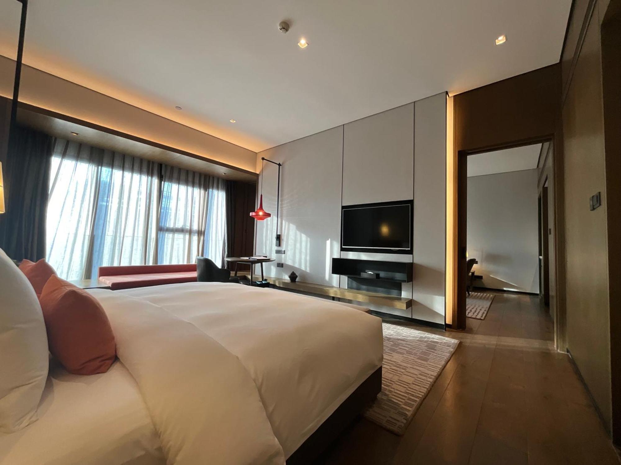 Wyndham Grand Yangon Hotel Екстериор снимка