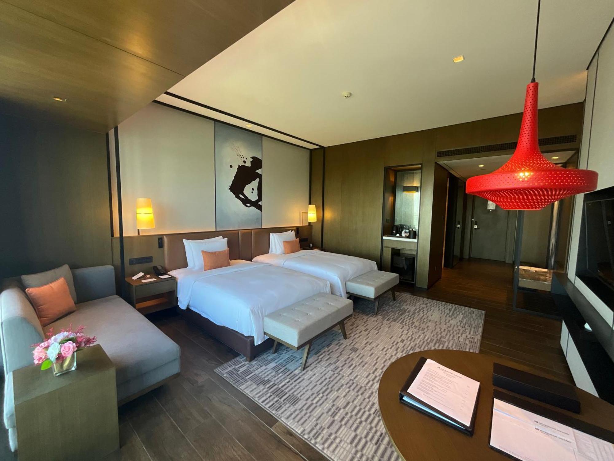 Wyndham Grand Yangon Hotel Екстериор снимка