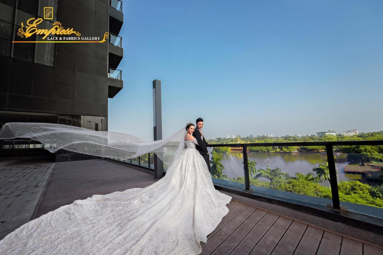Wyndham Grand Yangon Hotel Екстериор снимка
