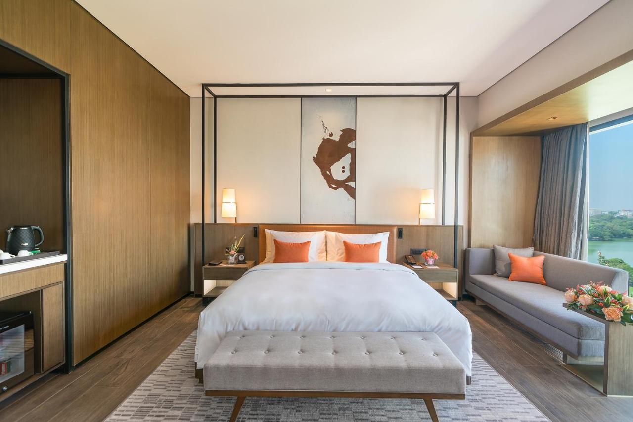 Wyndham Grand Yangon Hotel Екстериор снимка