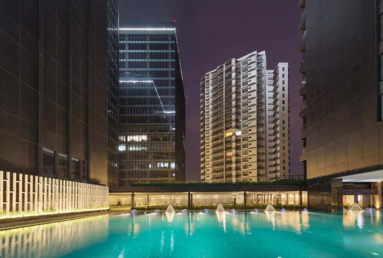 Wyndham Grand Yangon Hotel Екстериор снимка